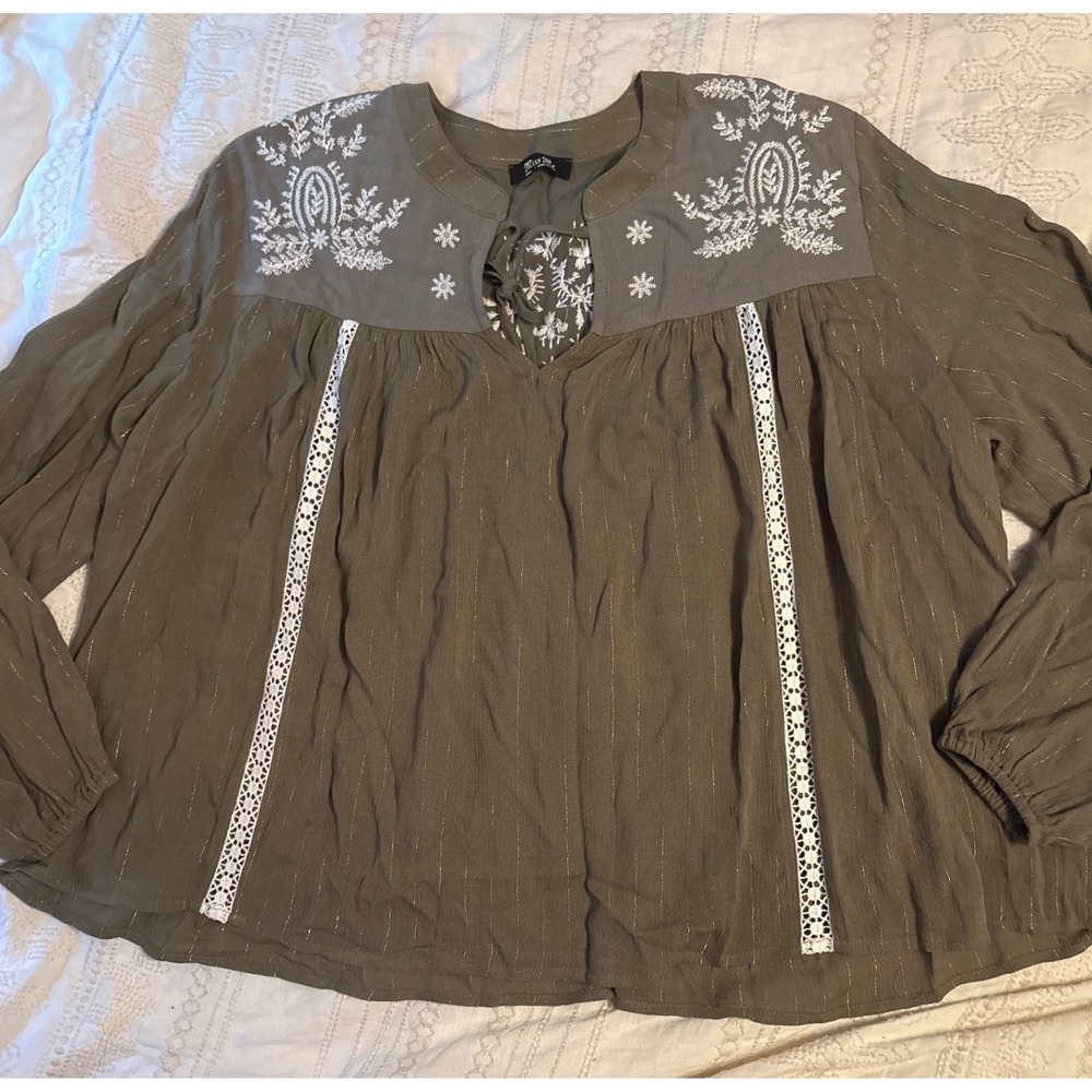 Miss Me Olive Green Embroidered Boho Mack Top, Size Small